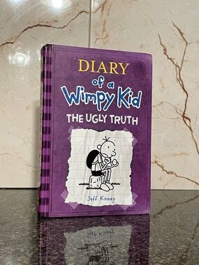 Diary of a Wimpy Kid: The Ugly Truth - Purple Kids Book by Jeff Kinney